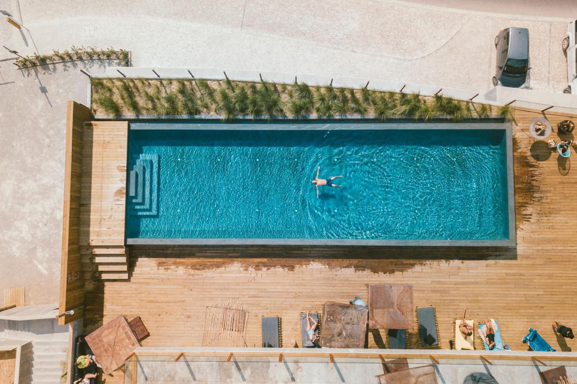 Noah Surf House Portugal Hotel Санта Круз Екстериор снимка