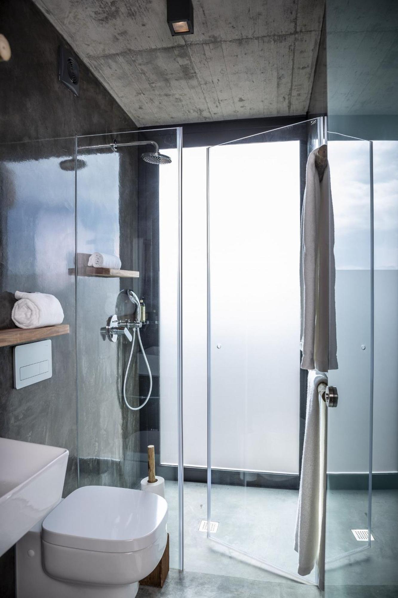 Noah Surf House Portugal Hotel Санта Круз Стая снимка